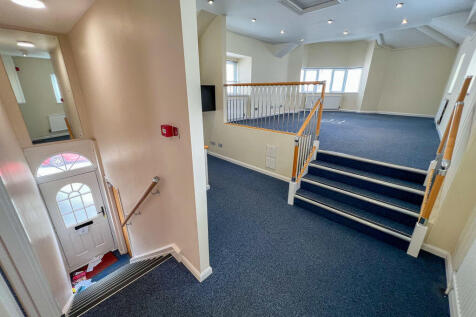 13a St Georges Street, Douglas photo 3