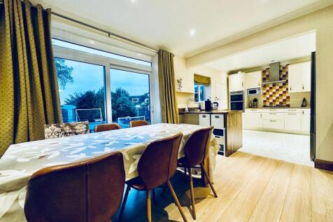 Hillcroft Avenue, Rayners Lane, Harrow photo 5