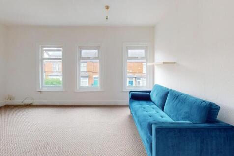 1-bed house on Heathcoat Street, Loughborough, £997/mo