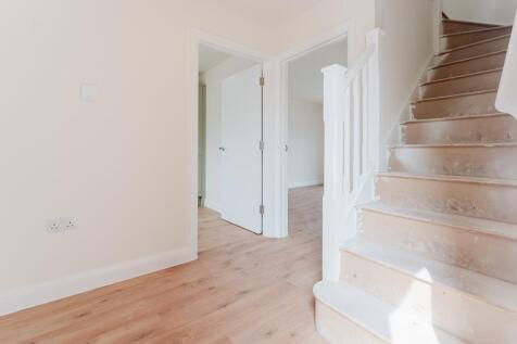 Plot 2, Stanton Close, Desborough (7 of 23).jpg