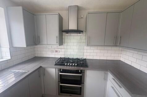 North Way, Hyde, Tameside photo 5