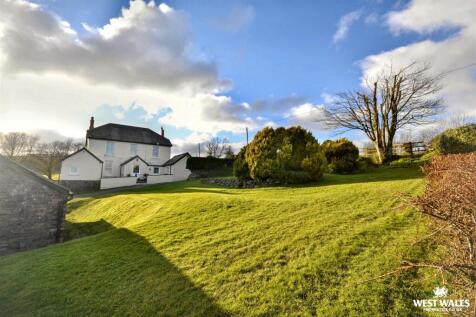 Front Garden / View of House