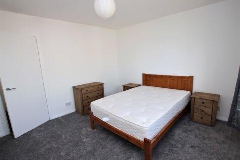 Forrester Park Green, Corstorphine, Edinburgh, EH12 photo 3