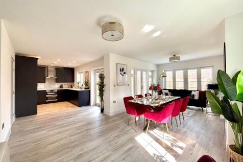 dining kitchen.jpg