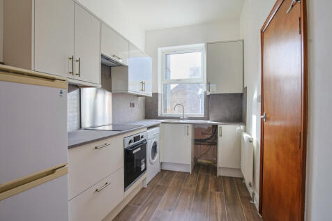 Wandsworth Bridge Road photo 3