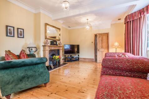 Family Room x 2.jpg