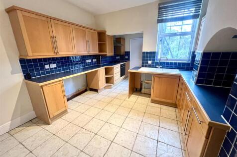 Regis Road, Tettenhall, Wolverhampton photo 3