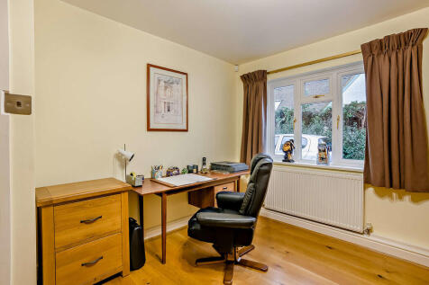 8636499-interior2...