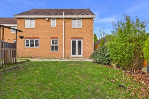 CAM03729G0-PR0248-STILL030