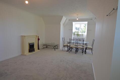 Kings Lodge Living Room 1