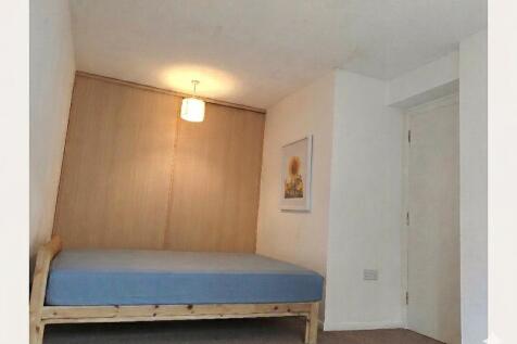 Bedroom/living room 