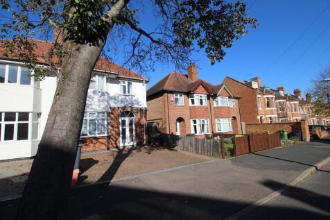 5 bedroom semi-detached house