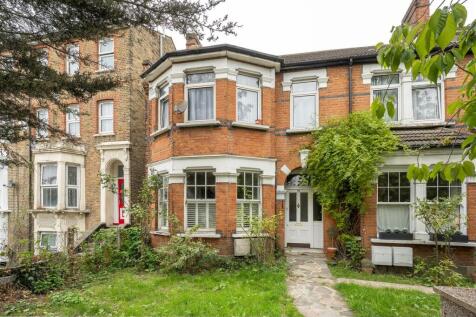 Kingswood Road, E11