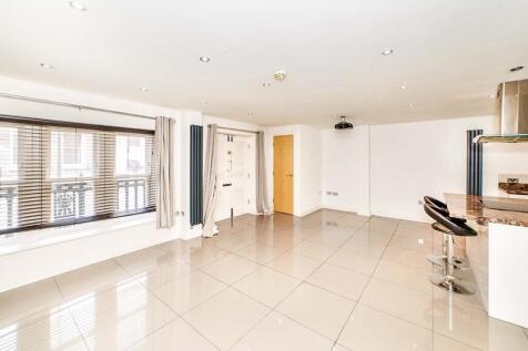 Living Area/Kitchen