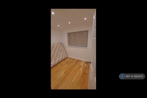 Double Bedroom 1