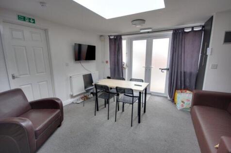 gilesgate-dh1-1hy-996825