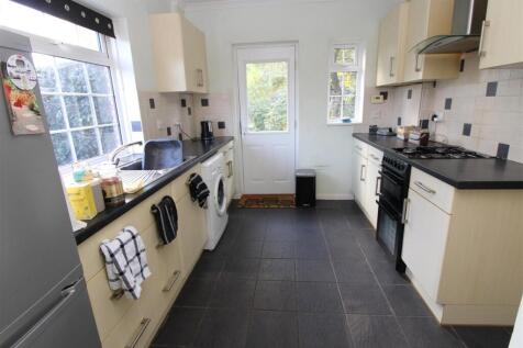 Kitchen 2.JPG