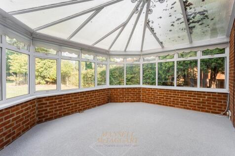 Three Bridges Road, Crawley, RH10 photo 3