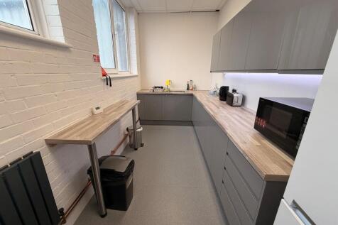 Internal (Kitchen).jpeg