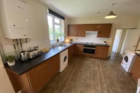 Broadgate, Beeston, NG9 2GG photo 3