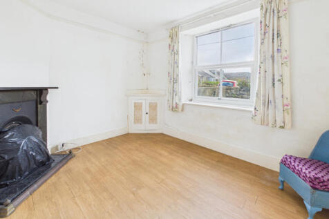 CAM02926G0-PR0361-STILL005