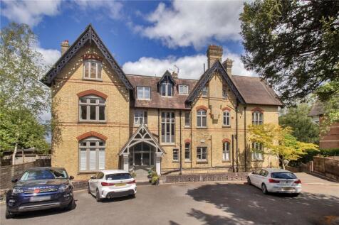 36 Broadwater Down