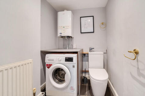 1370654-1-68f0cc2...