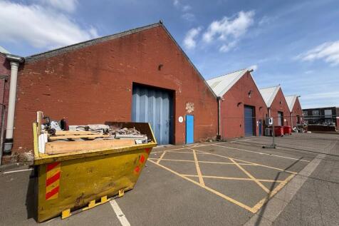 Unit 13 Tewin Court - External (5).jpeg