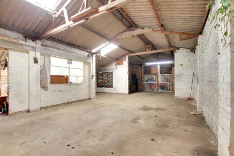 Detached Garage/Workshop