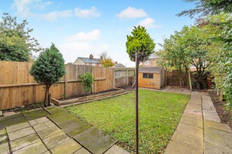 Garden to rear