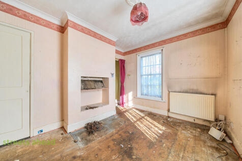 64066427-5b8c-4ef...