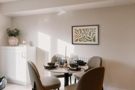 Casa, Vista Park, Glasgow, G33 photo 3
