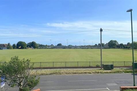 Lancing, BN15 - property photo