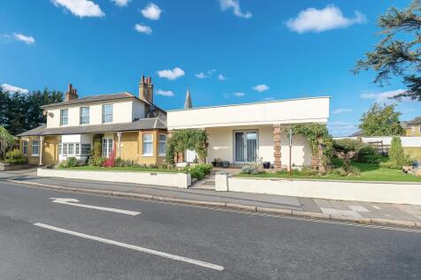 Sandown, PO36 - property photo