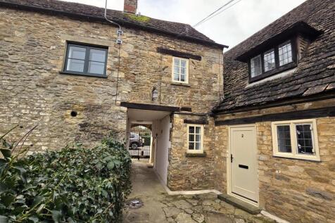 2 Almshouses - Front2.jpg