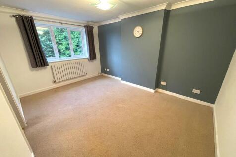 Newry Court, Newton, Chester photo 3