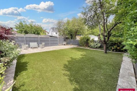 Barnet, EN4 - property photo