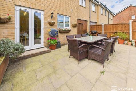 Patio Seating Area.jpg