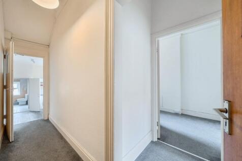 EweMove Harrogate Ground Floor Hallway