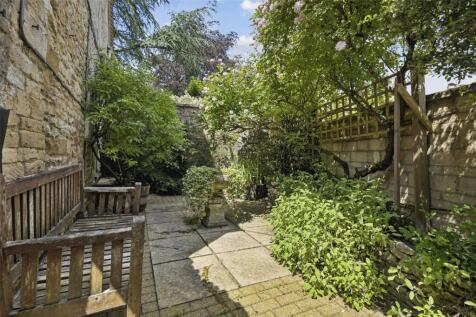 Side Courtyard