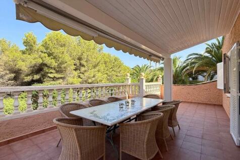 08-Costa de la Calma-Haus mit außergewöhnlich großem Grundstück-ueberdachung