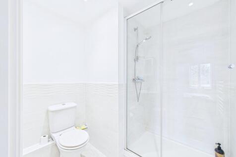 CAM01338G0-PR0156-STILL003