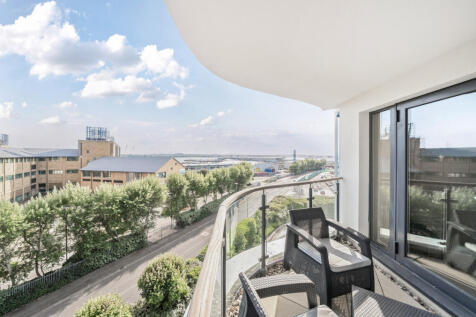 Southampton, SO14 - property photo