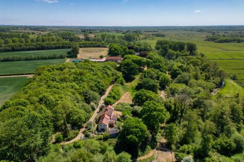 Aldeby Hall Estate (21).jpg