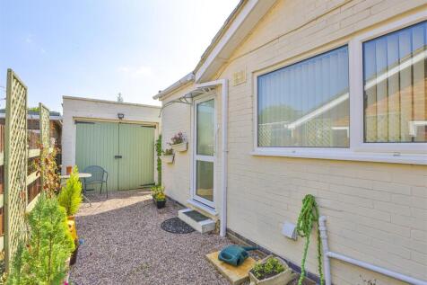 21 Grange Road Little Cransley d-1.jpg