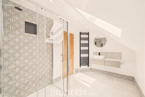 En Suite Shower Room