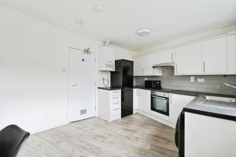 83a Junction Road, Hunters Bar photo 3