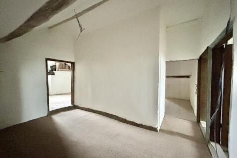 SECOND FLOOR LANDING