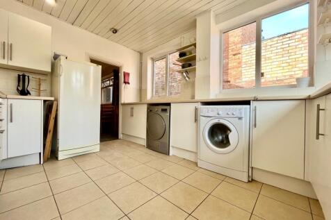 Room 3, Tachbrook Road, Leamington Spa photo 4