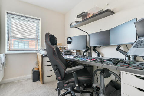 1313055-16-685576...